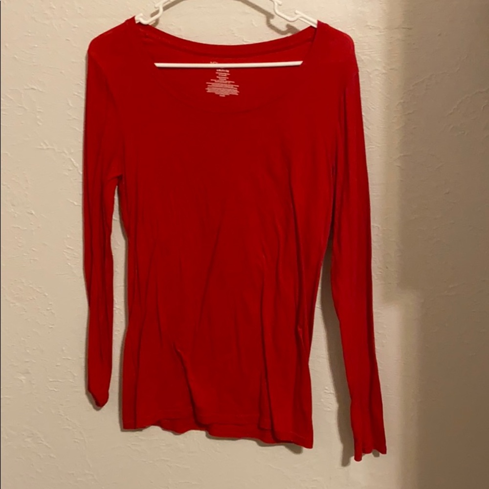 Long sleeved red top